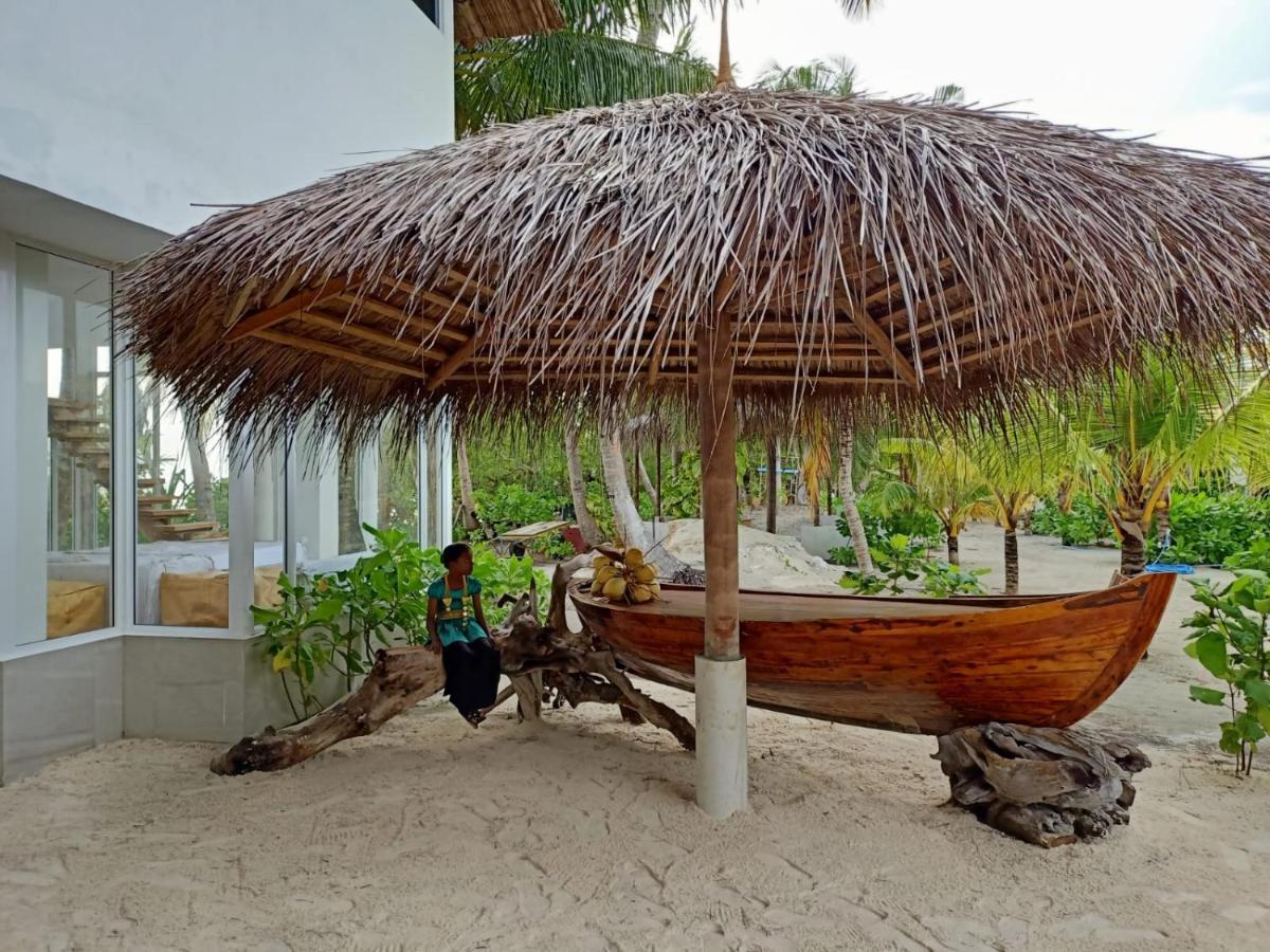 Island Life Maldives Retreat & Spa Magoodhoo Экстерьер фото