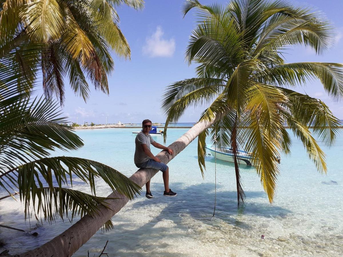 Island Life Maldives Retreat & Spa Magoodhoo Экстерьер фото